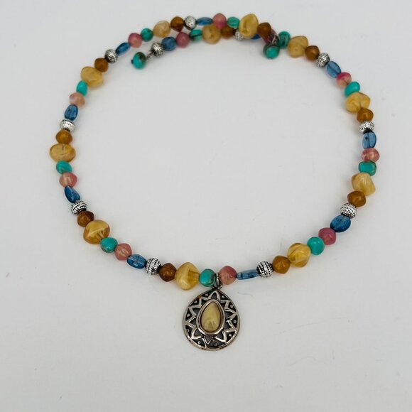 Handmade Memory Wire Choker Agate Pendant & Multicolored Beads / 90s Aesthetic - Picture 3 of 14